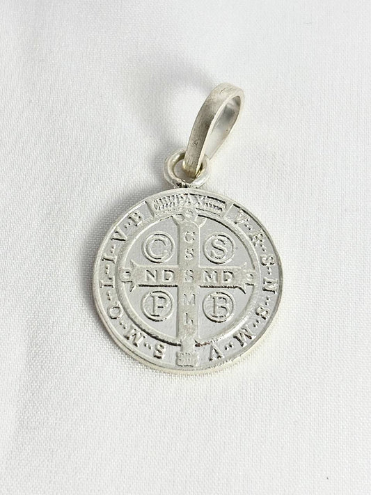 Medalla de San Benito en Plata 925