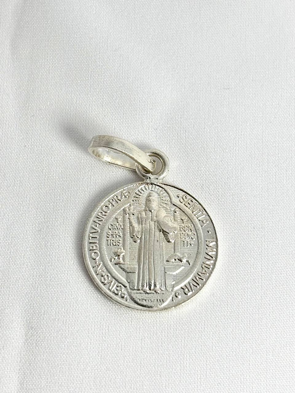 Medalla de San Benito en Plata 925